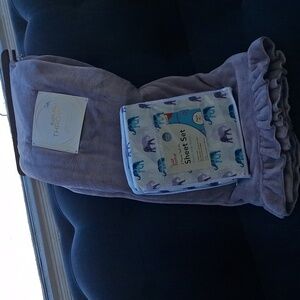 Bed Bath & Beyond Lavender Plush Throw Blanket & Sheet Set